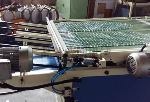 潍坊玻璃自动冲压掰粒排版机